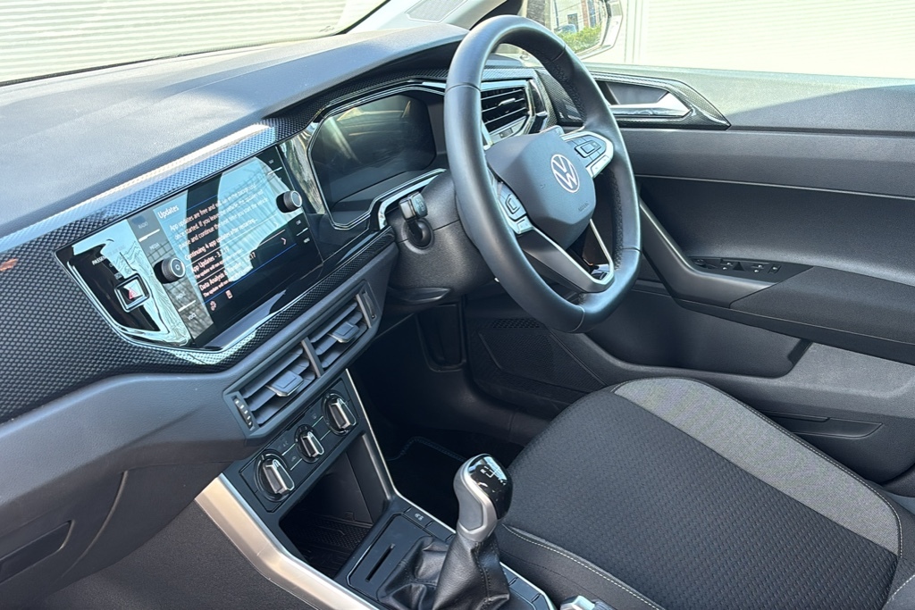 Volkswagen Polo 1.0 Tsi Match 95 Ps Black #2