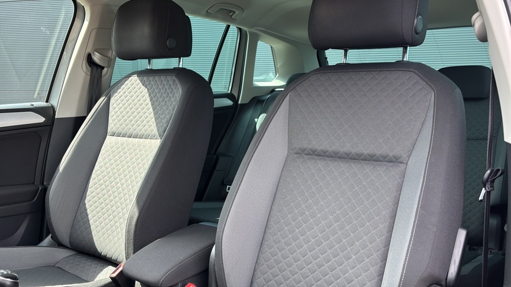 Volkswagen Tiguan Elegance Black #8