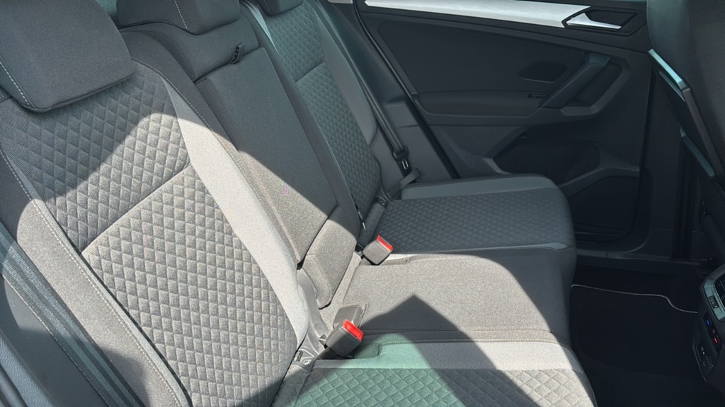 Volkswagen Tiguan Elegance Black #16
