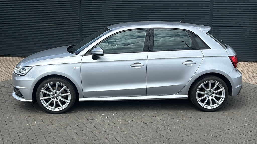 Audi A1 1.4 Tfsi 150 S Line Nav 150 Ps Silver #4