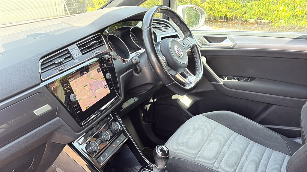 Volkswagen Touran 1.4 Tsi R-line 150 Ps Silver #2