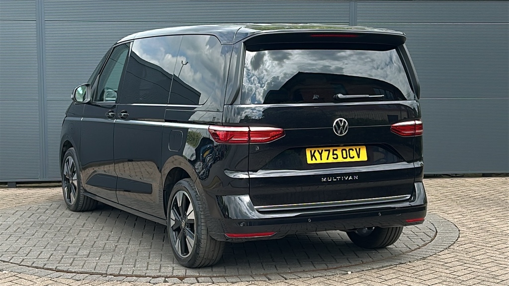 Volkswagen Multivan 2.0 Tdi Style Dsg 150 Ps Black #3