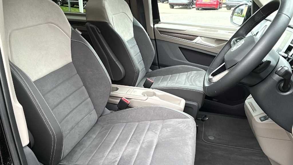 Volkswagen Multivan 1.5 Tsi Ehybrid Life Lwb 4Motion Dsg 6 Seat  #14