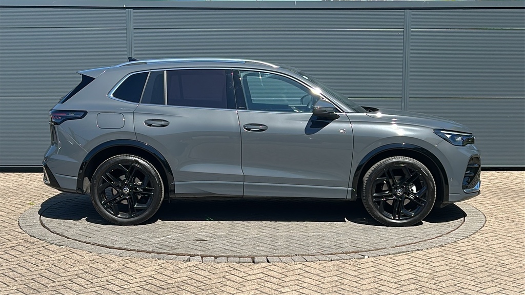 Volkswagen Tiguan 1.5 Etsi 150 R-line Dsg 150 Ps Grey #4
