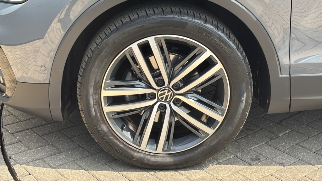 Volkswagen Tiguan 1.5 Tsi 150 Elegance Dsg 150 Ps Grey #5