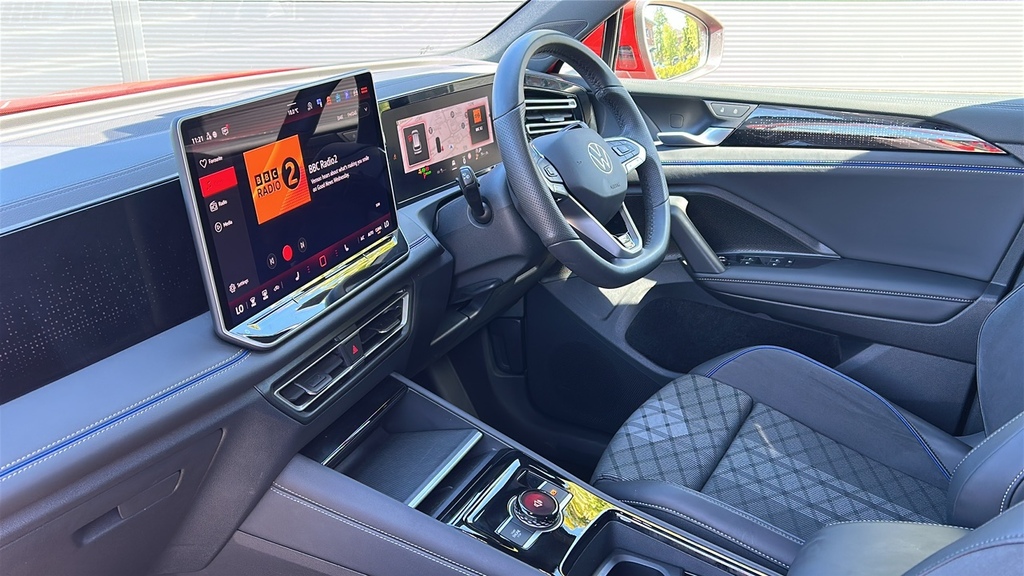 Volkswagen Tiguan 1.5 Etsi 150 R-line Dsg 150 Ps Red #2