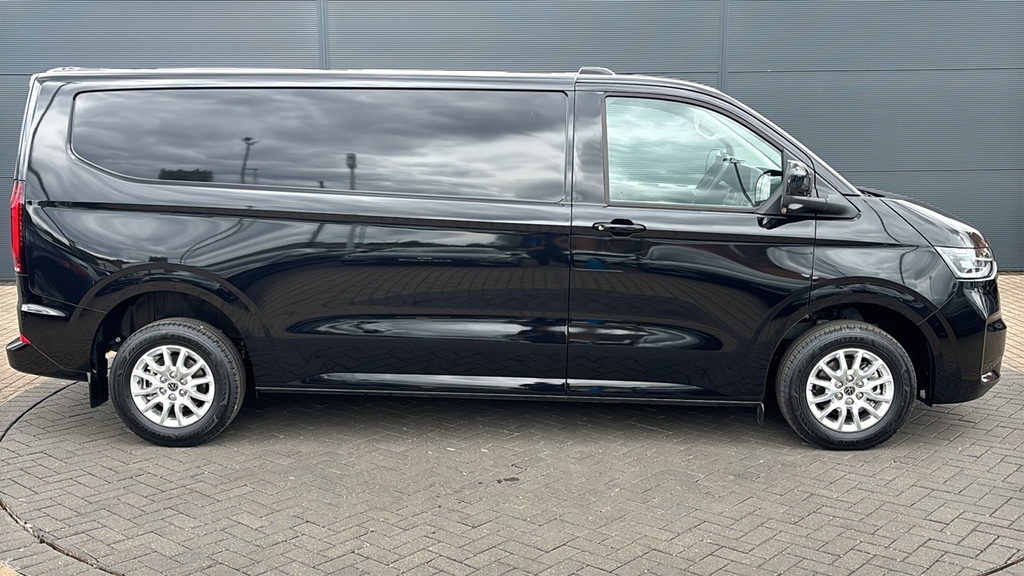 Volkswagen Transporter 2.0 Tdi 150 Commerce Pro Van 4Motion 150 Ps Black #4