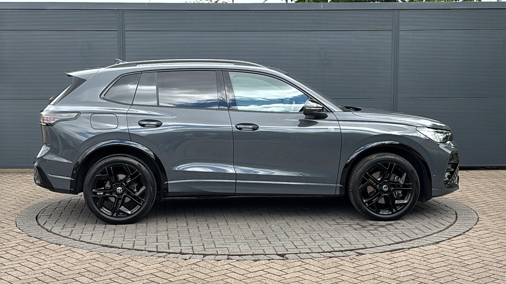 Volkswagen Tiguan 2.0 Tdi R-line Dsg 0 Ps Grey #4