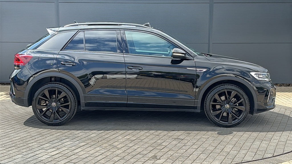 Volkswagen T-Roc 1.5 Tsi Black Edition Plus Dsg 150 Ps Black #4