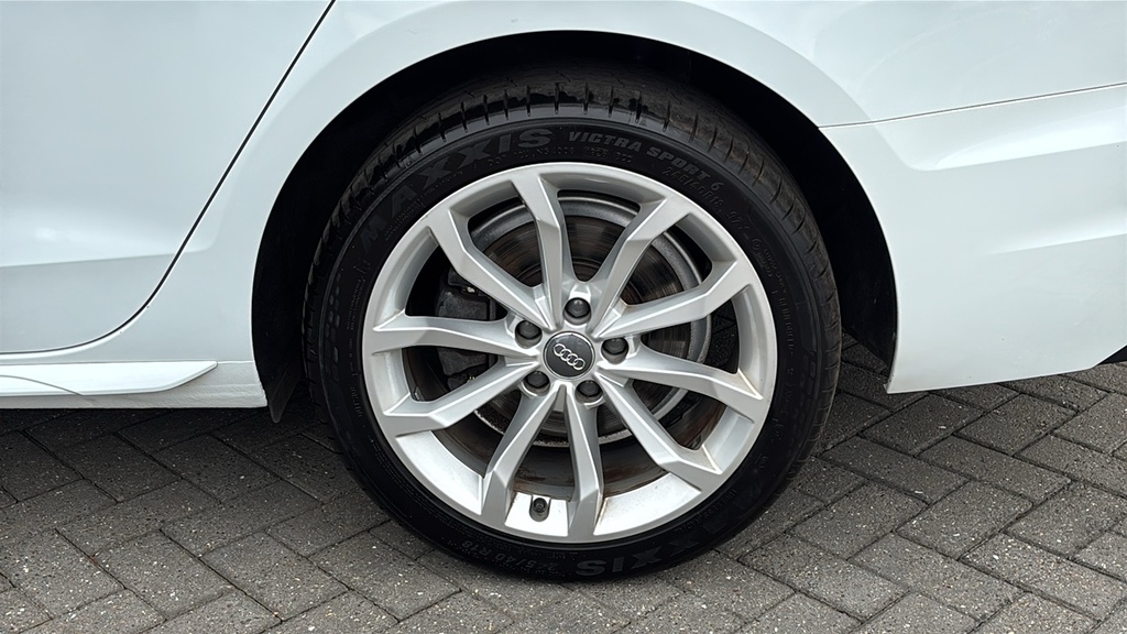 Audi A4 35 Tdi Sport S Tronic Comfortsound 0 Ps White #5