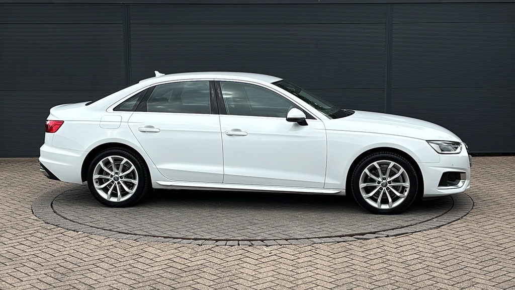 Audi A4 35 Tdi Sport S Tronic Comfortsound 0 Ps White #4