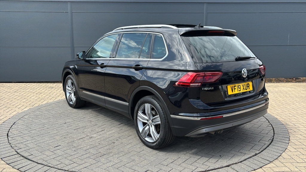 Volkswagen Tiguan 2.0 Tdi 150 4Motion Sel Dsg 150 Ps Black #3