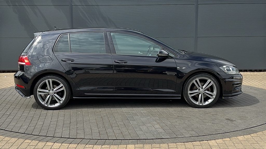 Volkswagen Golf 1.5 Tsi Evo 150 R-line 150 Ps Black #4