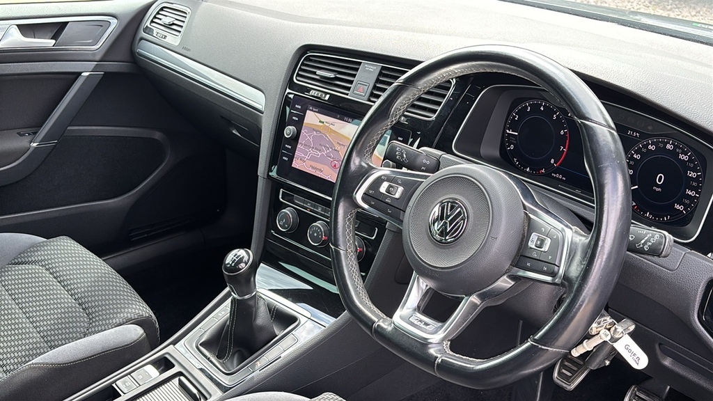 Volkswagen Golf 1.5 Tsi Evo 150 R-line 150 Ps Black #6