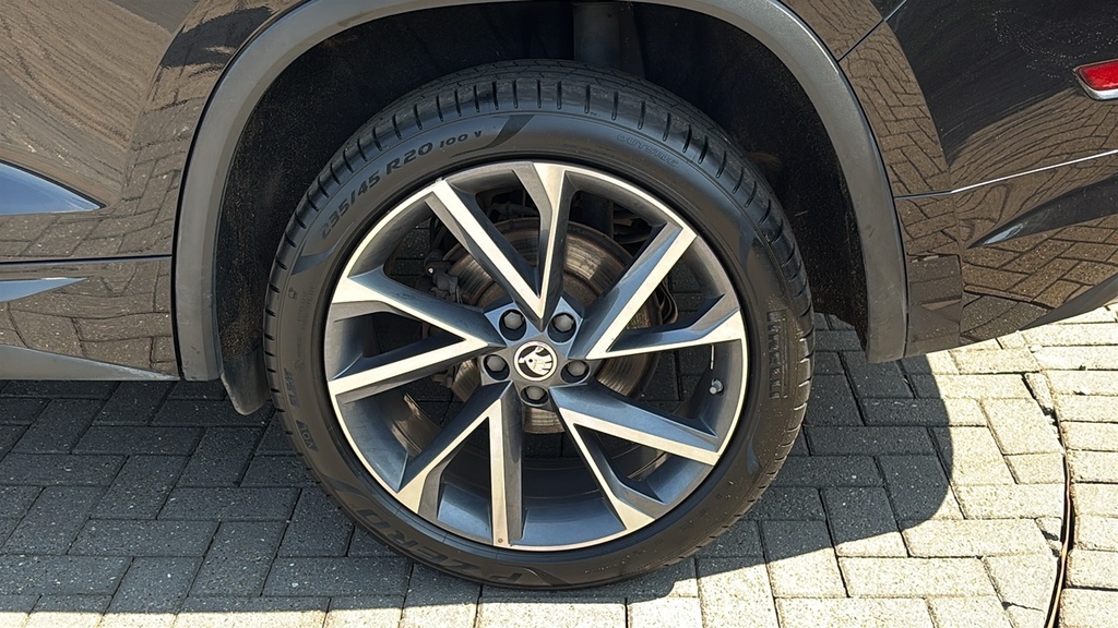 Skoda Kodiaq 2.0 Tdi Sport Line 4X4 Dsg 7 Seat 0 Ps Black #5
