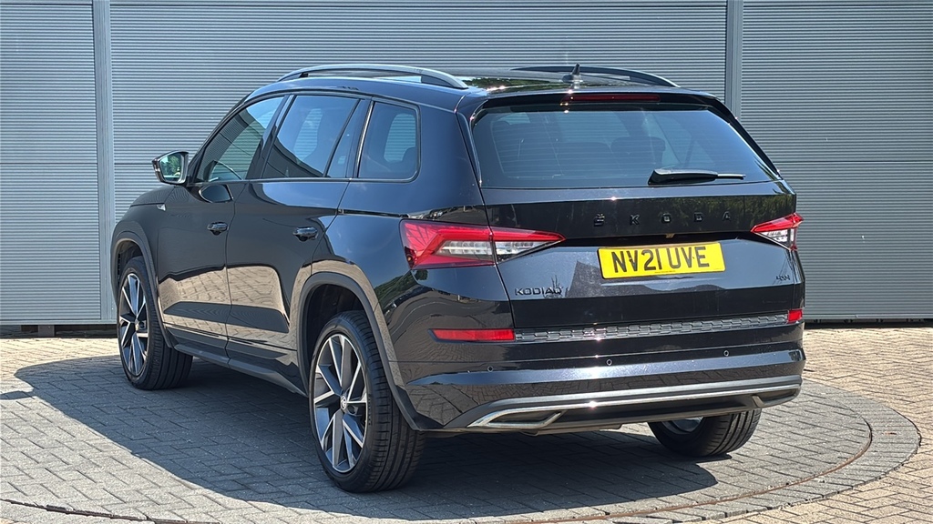 Skoda Kodiaq 2.0 Tdi Sport Line 4X4 Dsg 7 Seat 0 Ps Black #3