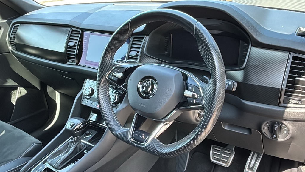 Skoda Kodiaq 2.0 Tdi Sport Line 4X4 Dsg 7 Seat 0 Ps Black #6