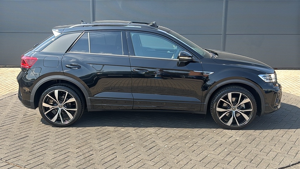 Volkswagen T-Roc 1.5 Tsi Black Edition Plus Dsg 150 Ps Black #4