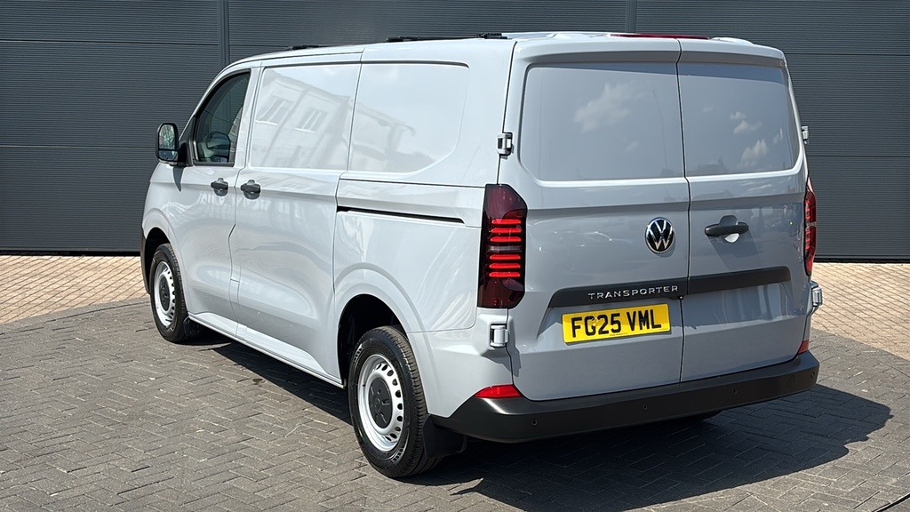 Volkswagen Transporter 2.0 Tdi 150 Commerce Plus Van 150 Ps Grey #3
