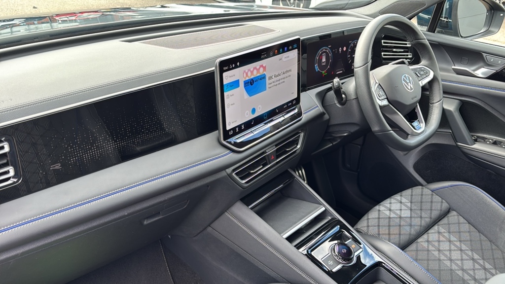 Volkswagen Tiguan 1.5 Etsi 150 R-line Dsg 150 Ps Blue #2