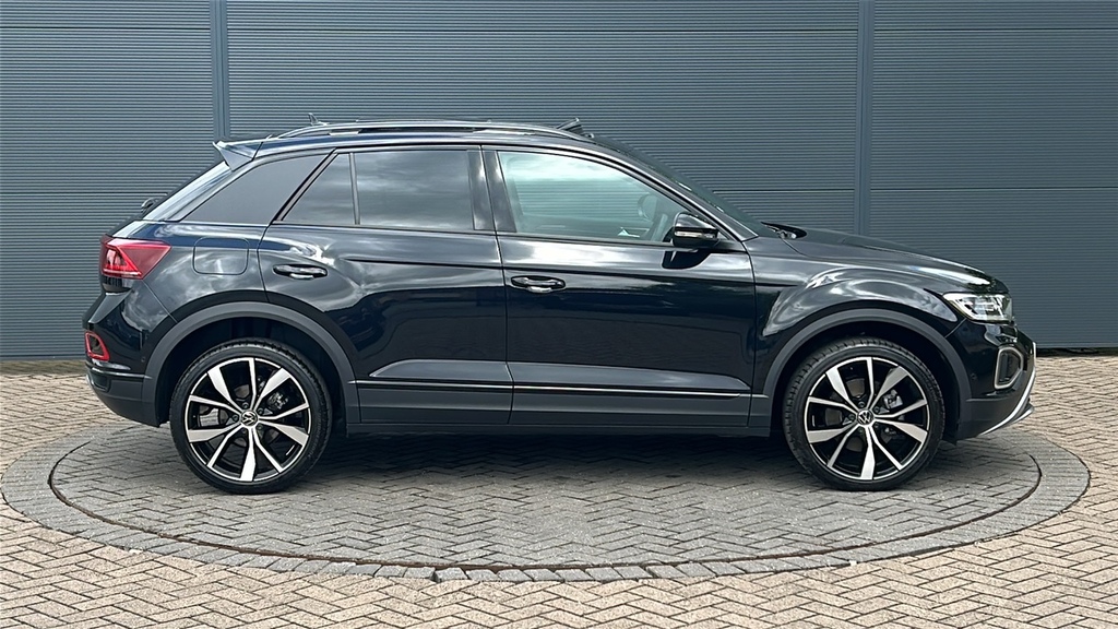 Volkswagen T-Roc 1.5 Tsi Style Design Dsg 0 Ps Black #4
