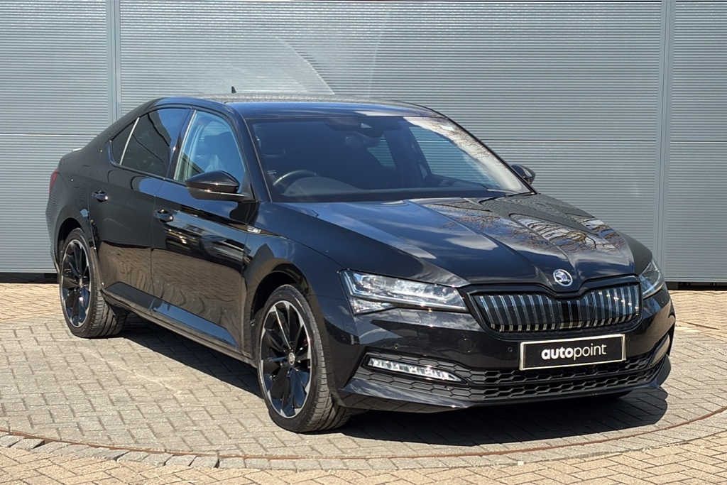 Skoda Superb 1.4 Tsi Iv Sport Line Plus Dsg 0 Ps Black