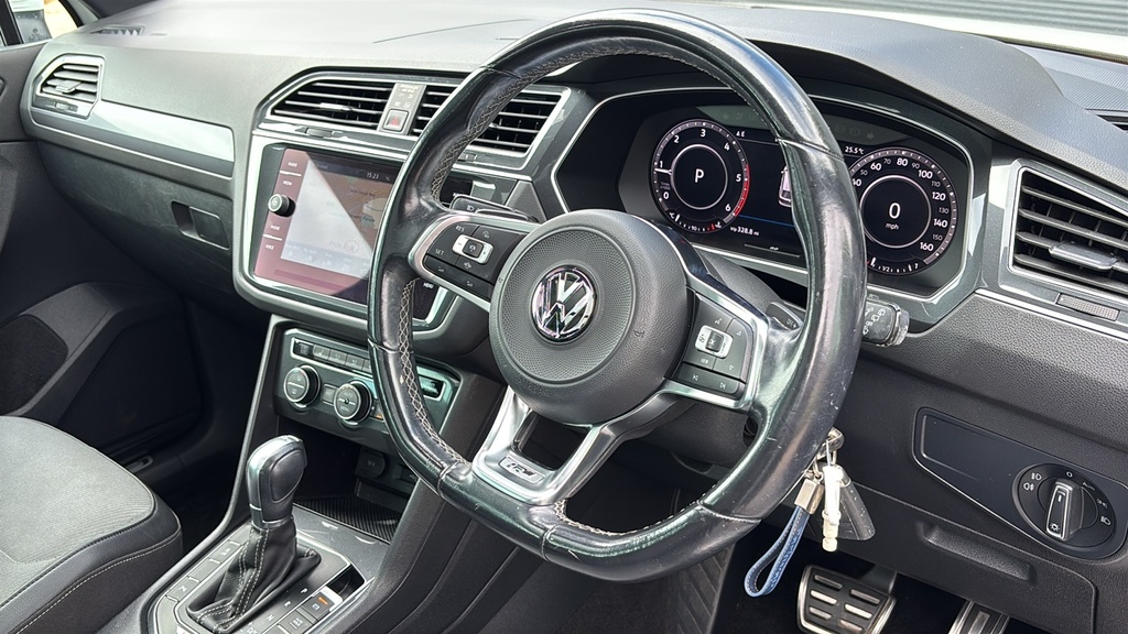 Volkswagen Tiguan 2.0 Tdi Bmt 150 4Motion R Line Dsg 150 Ps White #6