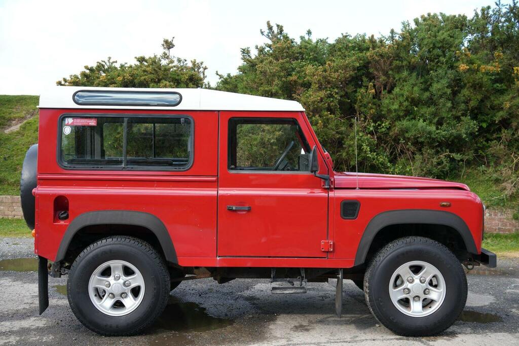 Land Rover Defender 90 2.5 Td5 Hard Top Station Wagon Swb Red #5
