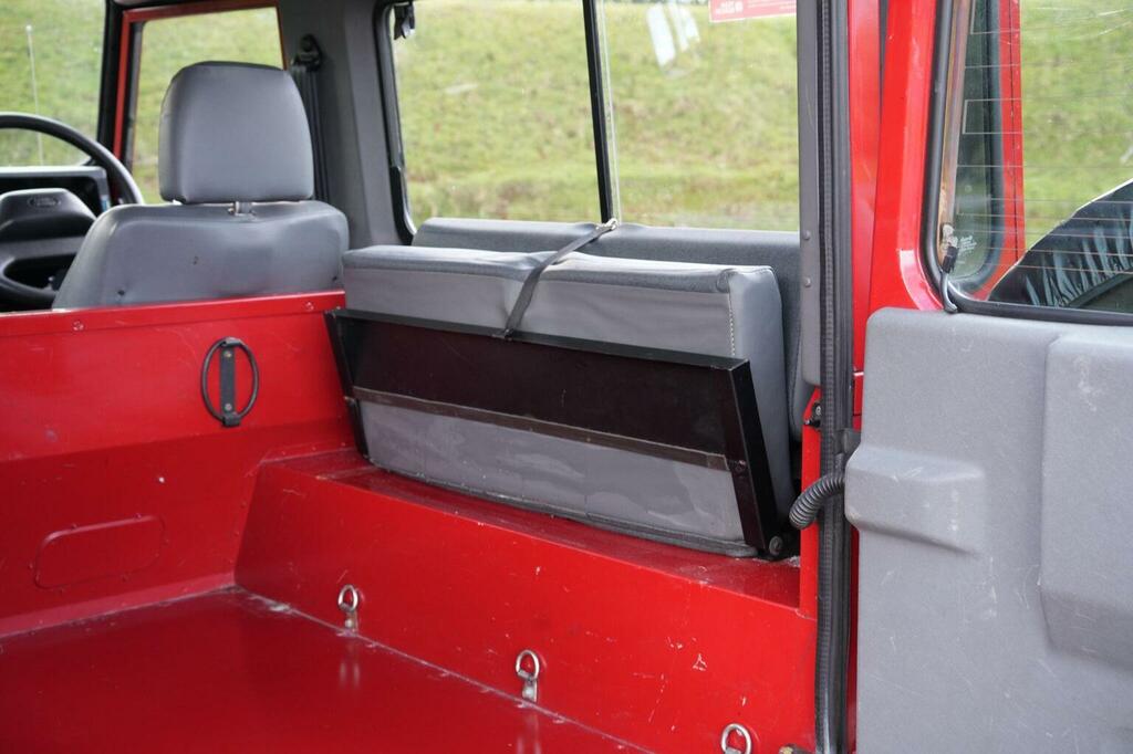 Land Rover Defender 90 90 Xs Station Wagon Td5 Grey #29