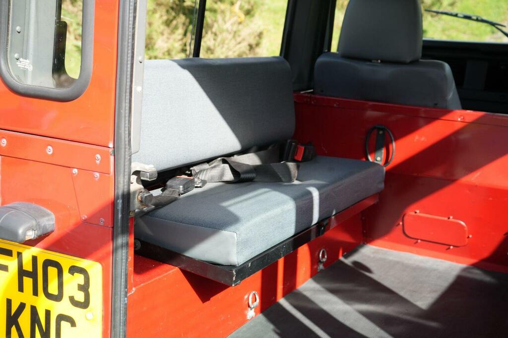 Land Rover Defender 90 90 Xs Station Wagon Td5 Grey #26