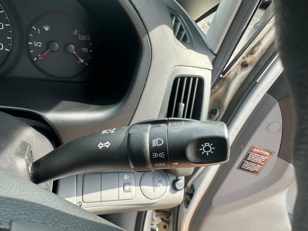 Hyundai iLoad 2.5 Iload Comfort Crdi Silver #18