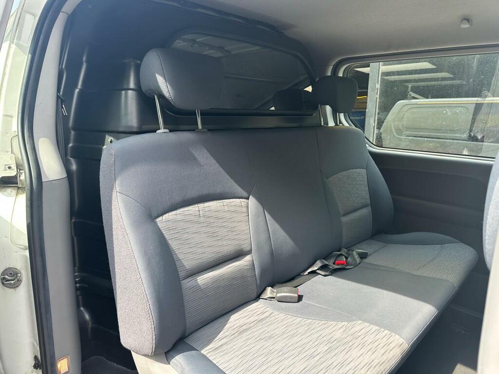 Hyundai iLoad 2.5 Iload Comfort Crdi Silver #23