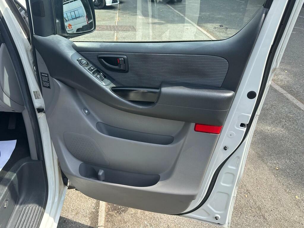 Hyundai iLoad 2.5 Iload Comfort Crdi Silver #7