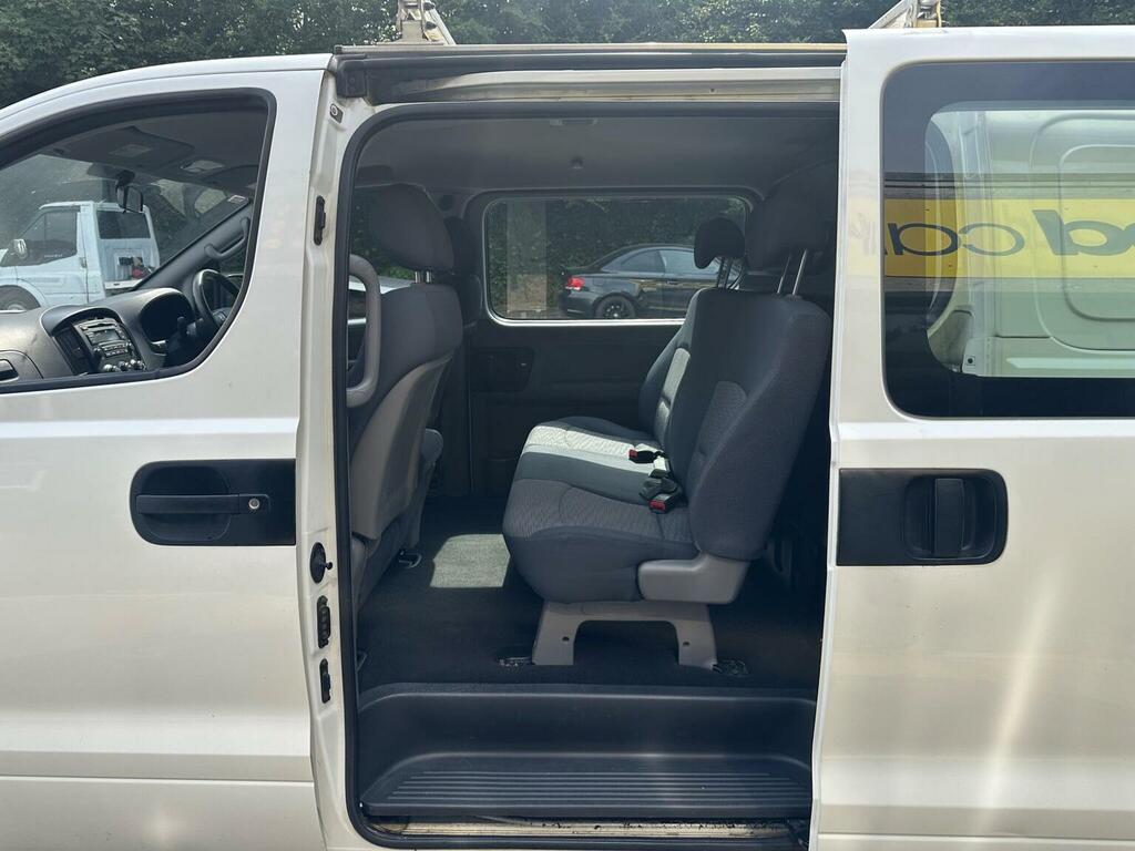 Hyundai iLoad 2.5 Iload Comfort Crdi Silver #33