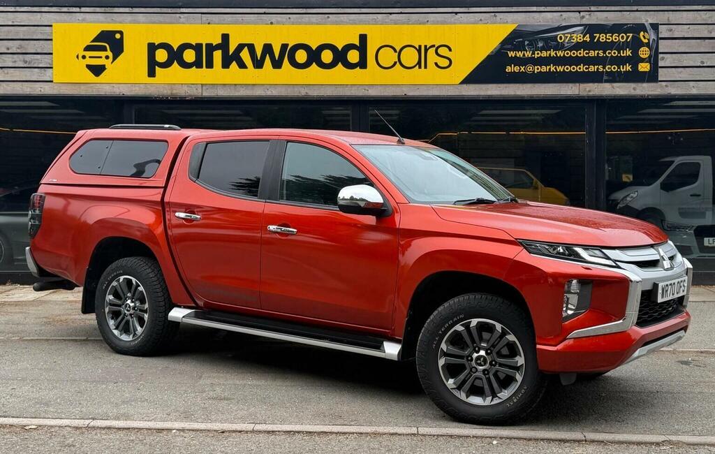 Mitsubishi L200 2.2 Di-d Dc Barbarian 4Wd Euro 6 Ss Orange