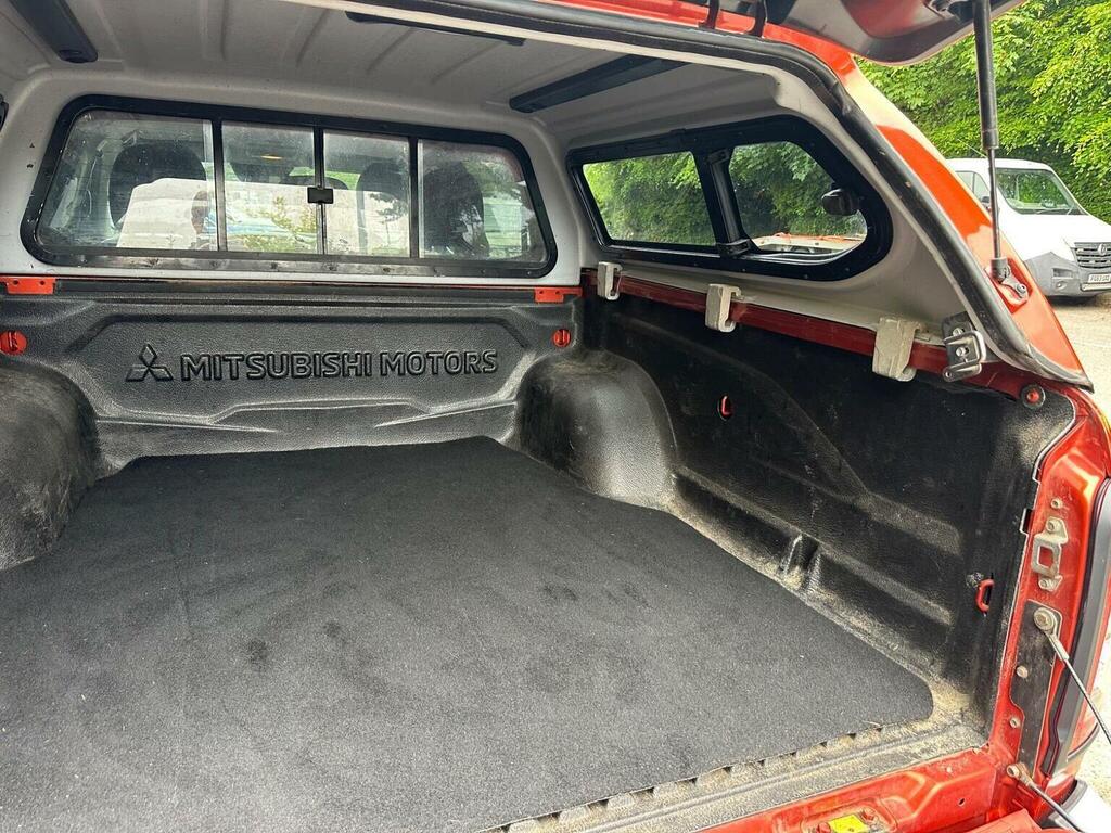 Mitsubishi L200 Double Cab Di-d 150 Barbarian 4Wd 2020 Grey #39