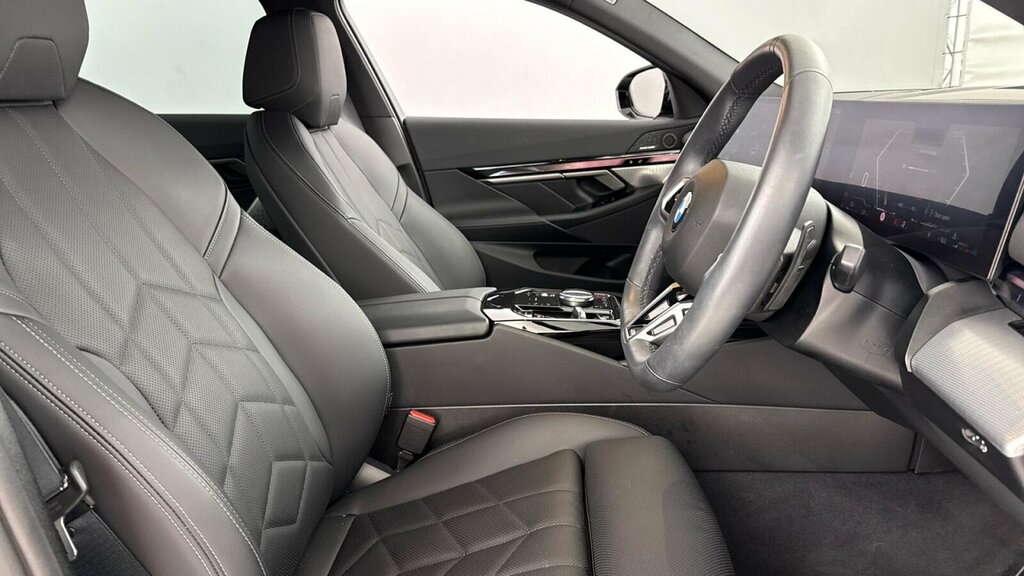 BMW 5 Series 530E M Sport Pro Blue #22