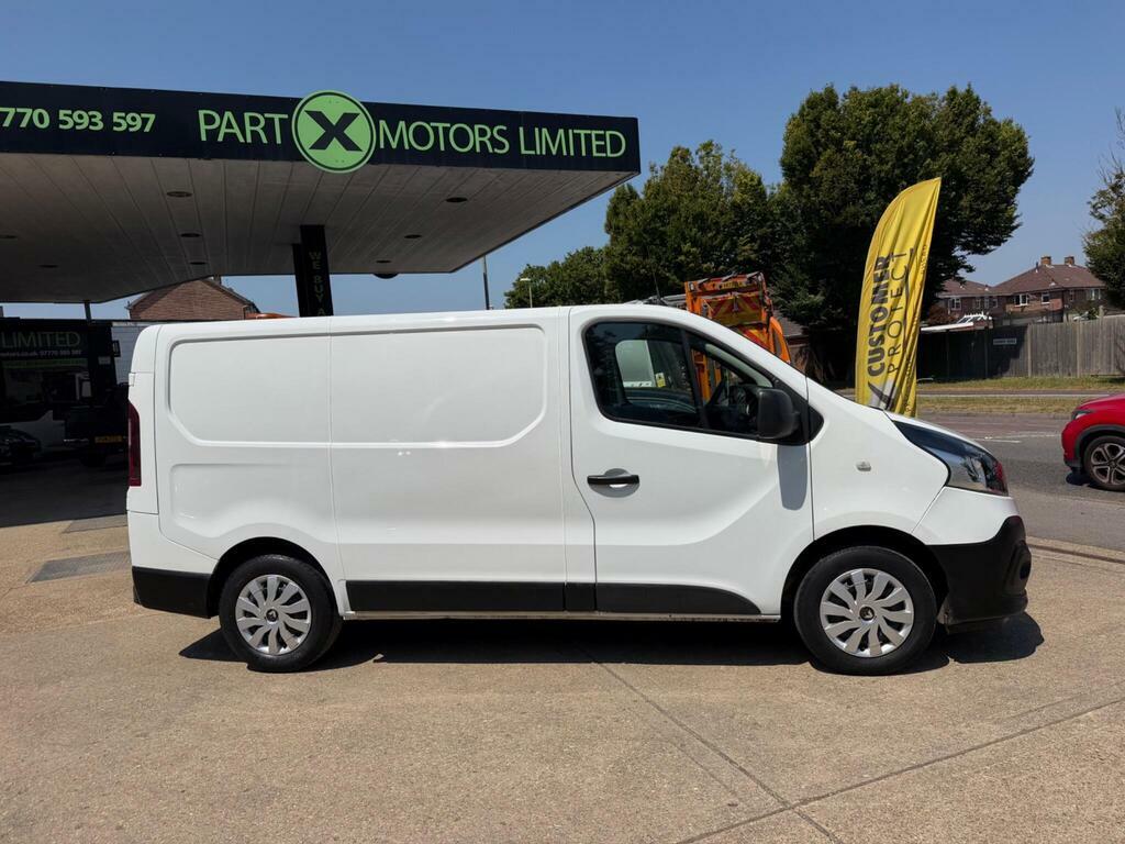 Renault Trafic 2.0 Dci Energy 28 Business Swb Standard Roof Euro White #4