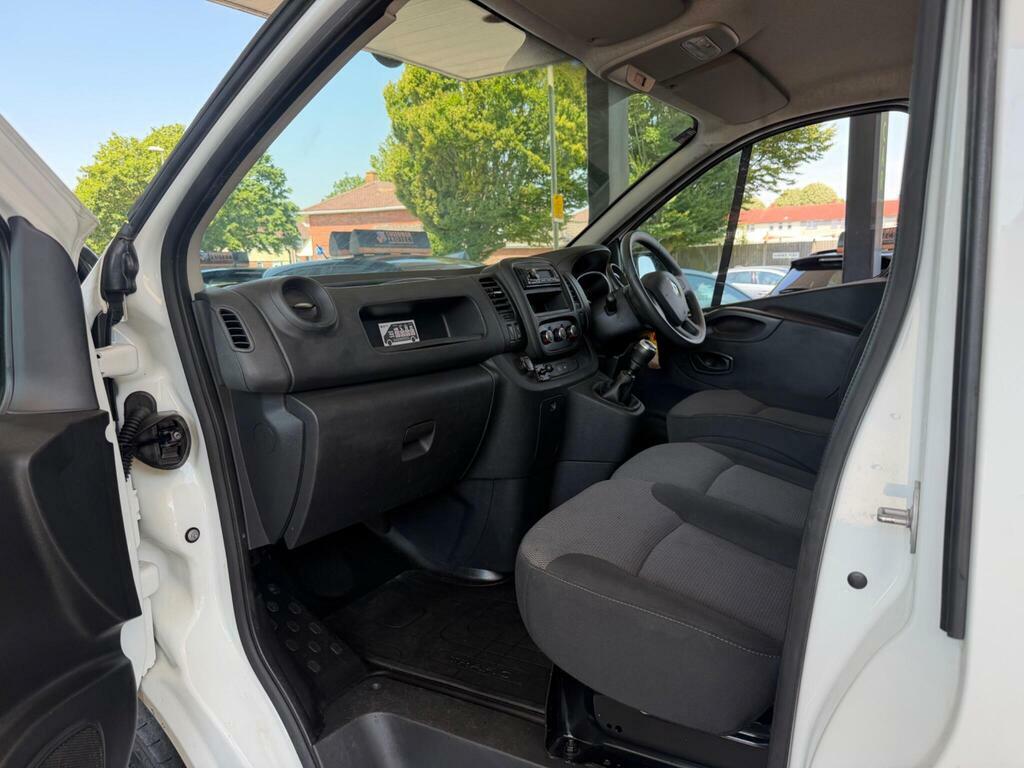 Renault Trafic 2.0 Dci Energy 28 Business Swb Standard Roof Euro Grey #17