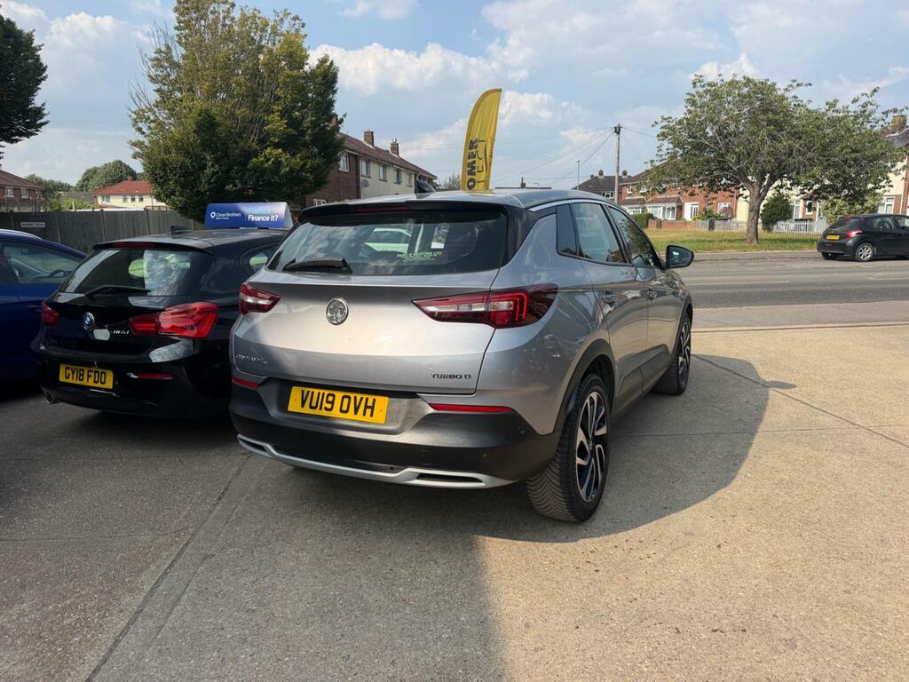 Vauxhall Grandland X Black #7