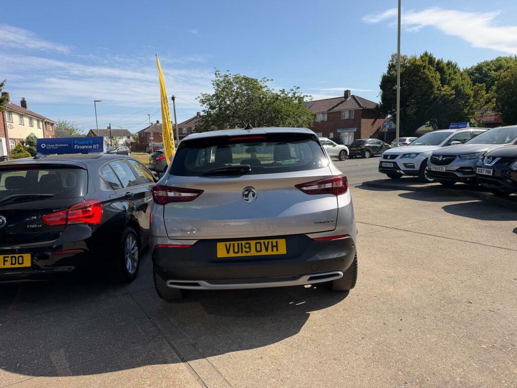 Vauxhall Grandland X Black #9