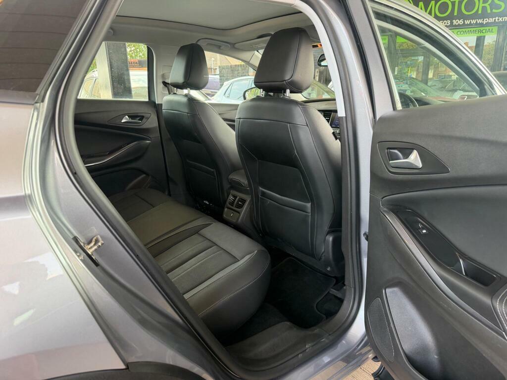 Vauxhall Grandland X Black #18