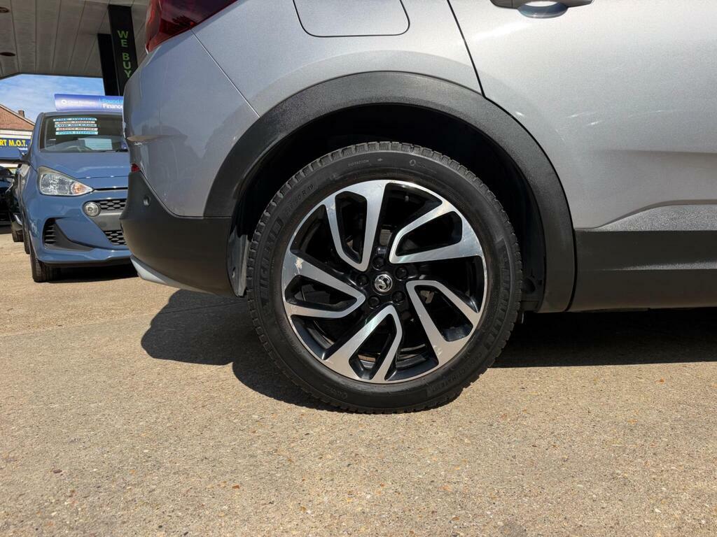 Vauxhall Grandland X Black #26