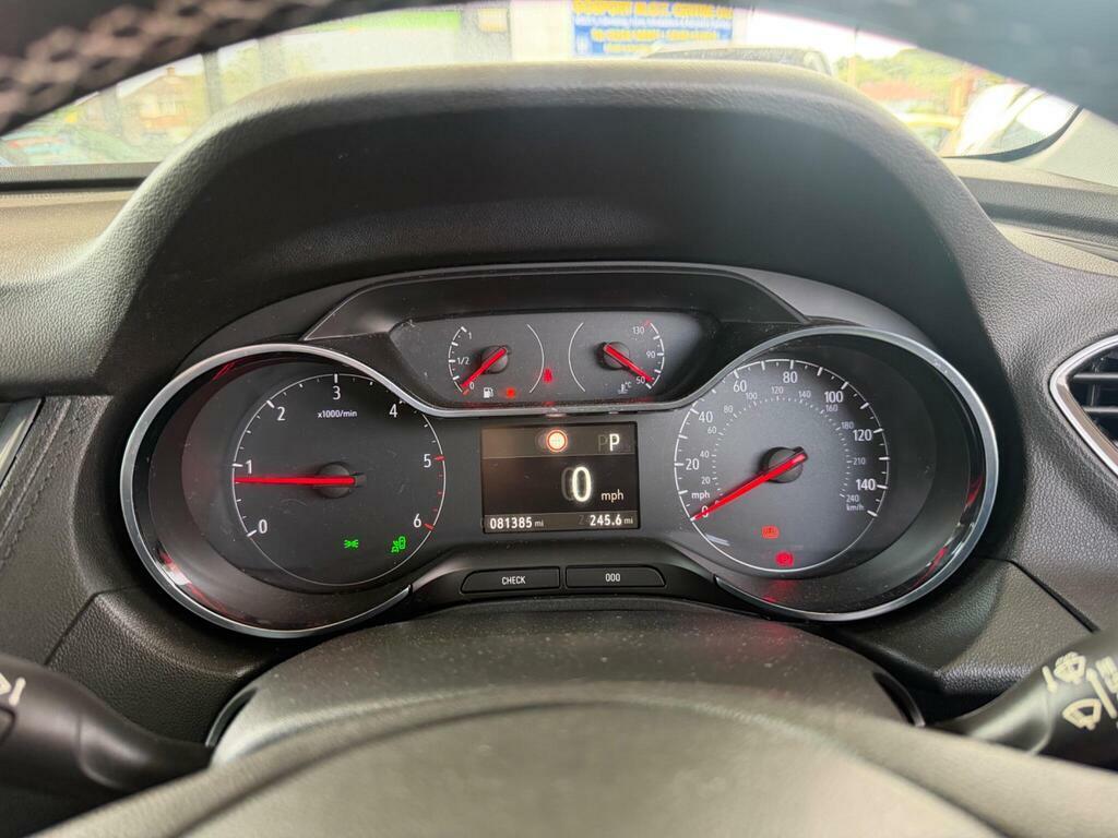 Vauxhall Grandland X Black #10