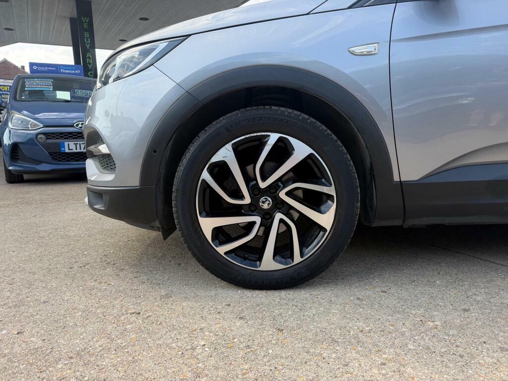 Vauxhall Grandland X Black #24
