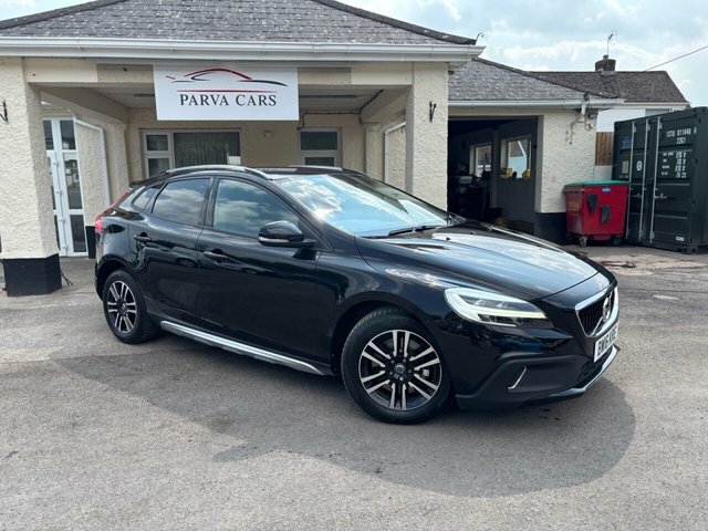 Volvo V40 Cross Country T3 Nav Plus Hatchback Black #2