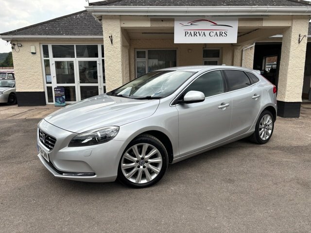 Volvo V40 D3 Se Lux Nav Silver #4