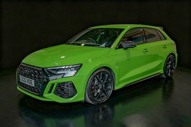 Audi RS3 2.5 Tfsi Carbon Black Sportback S Troni Green
