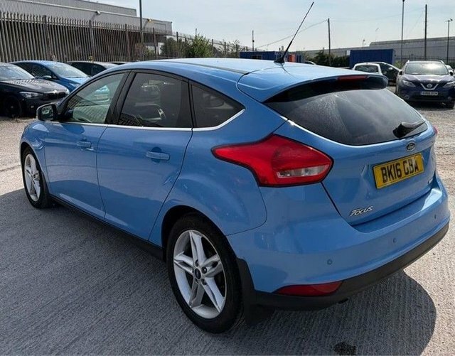 Ford Focus 1.0T Ecoboost Zetec Hatchback Eu Blue #2