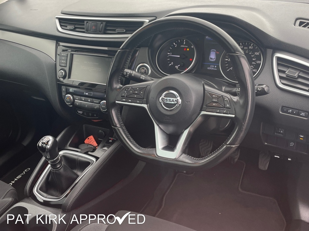 Nissan Qashqai 1.5 Dci 115 N-connecta CVZ4260 Black #4